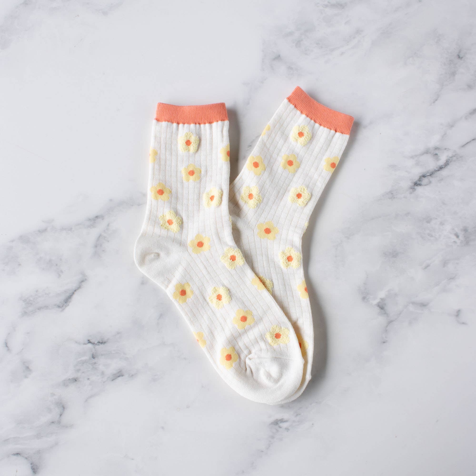 Spring Blooming Flower Casual Socks: Lime