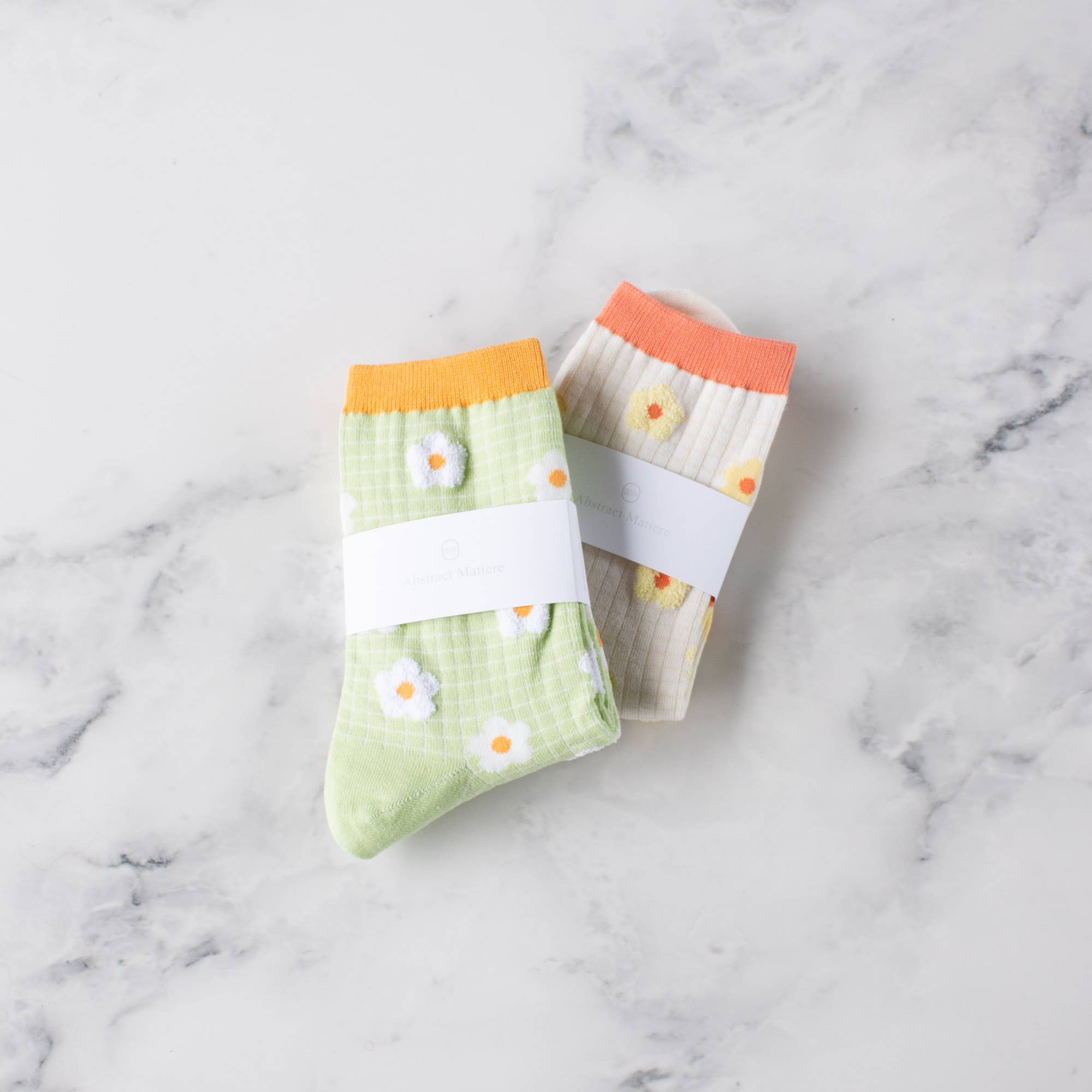 Spring Blooming Flower Casual Socks: Lime