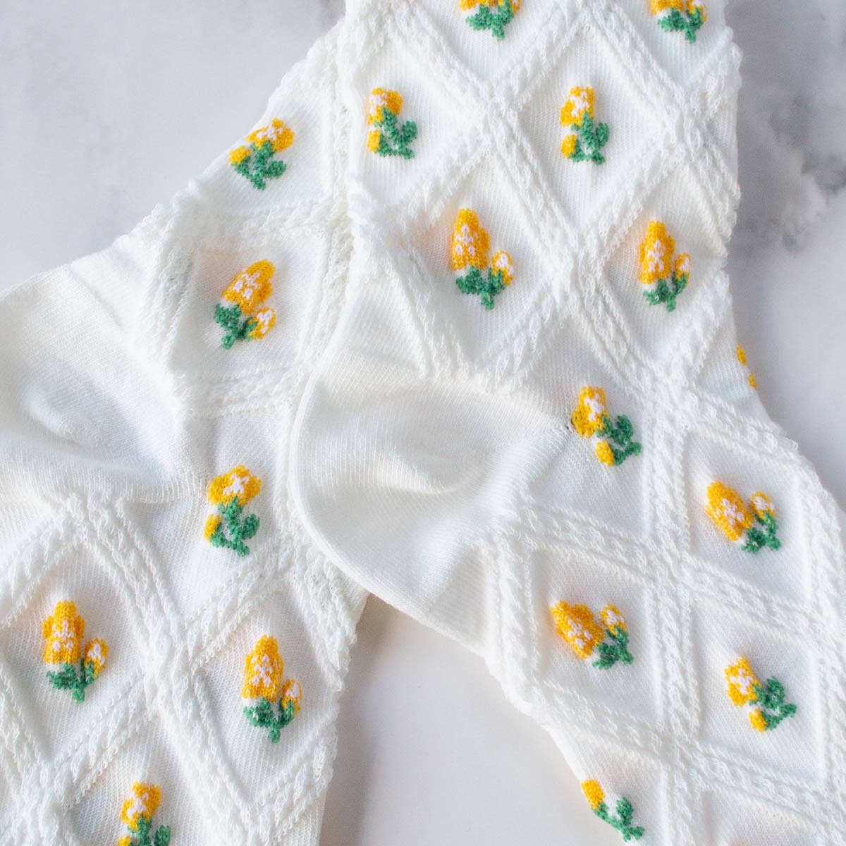 Floral Casual Socks: Cream/Pink