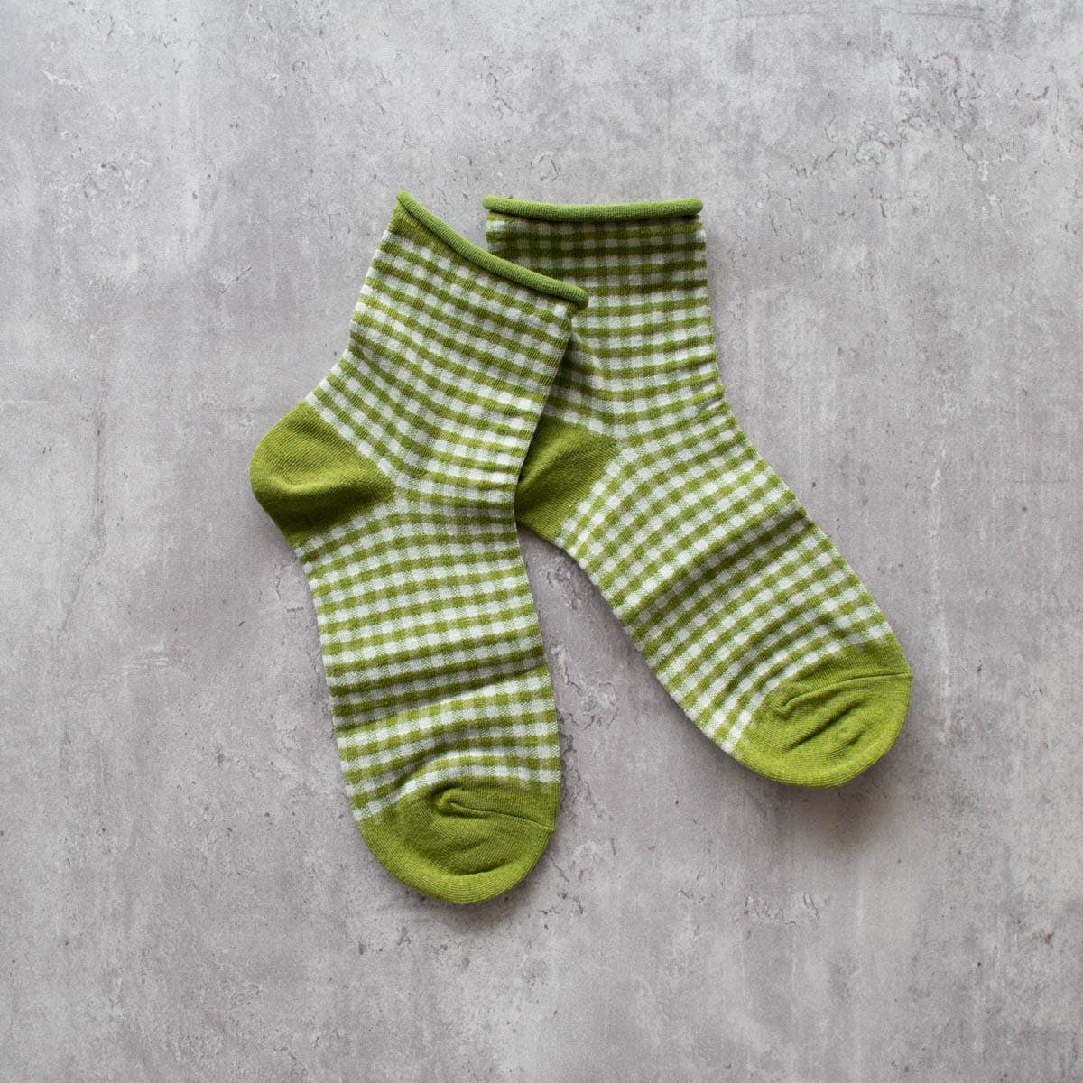 Picnic Mid Crew Socks: Oatmeal Red