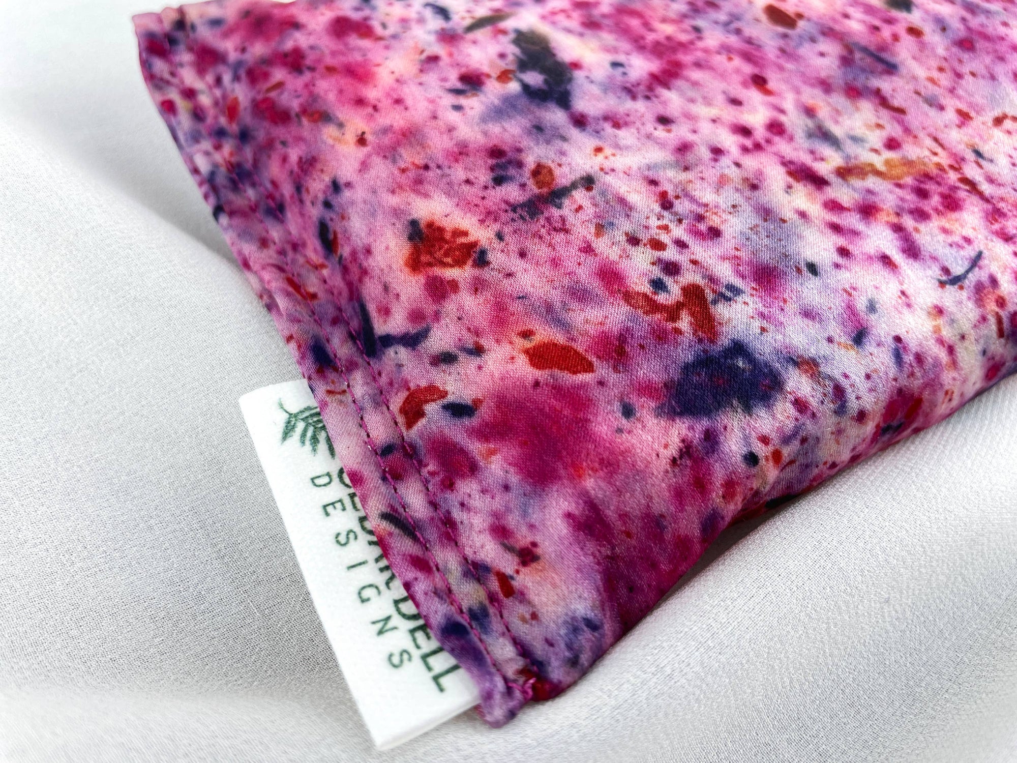 Naturally Dyed Silk Eye Pillow with Organic Filling: Multicolor Speckes