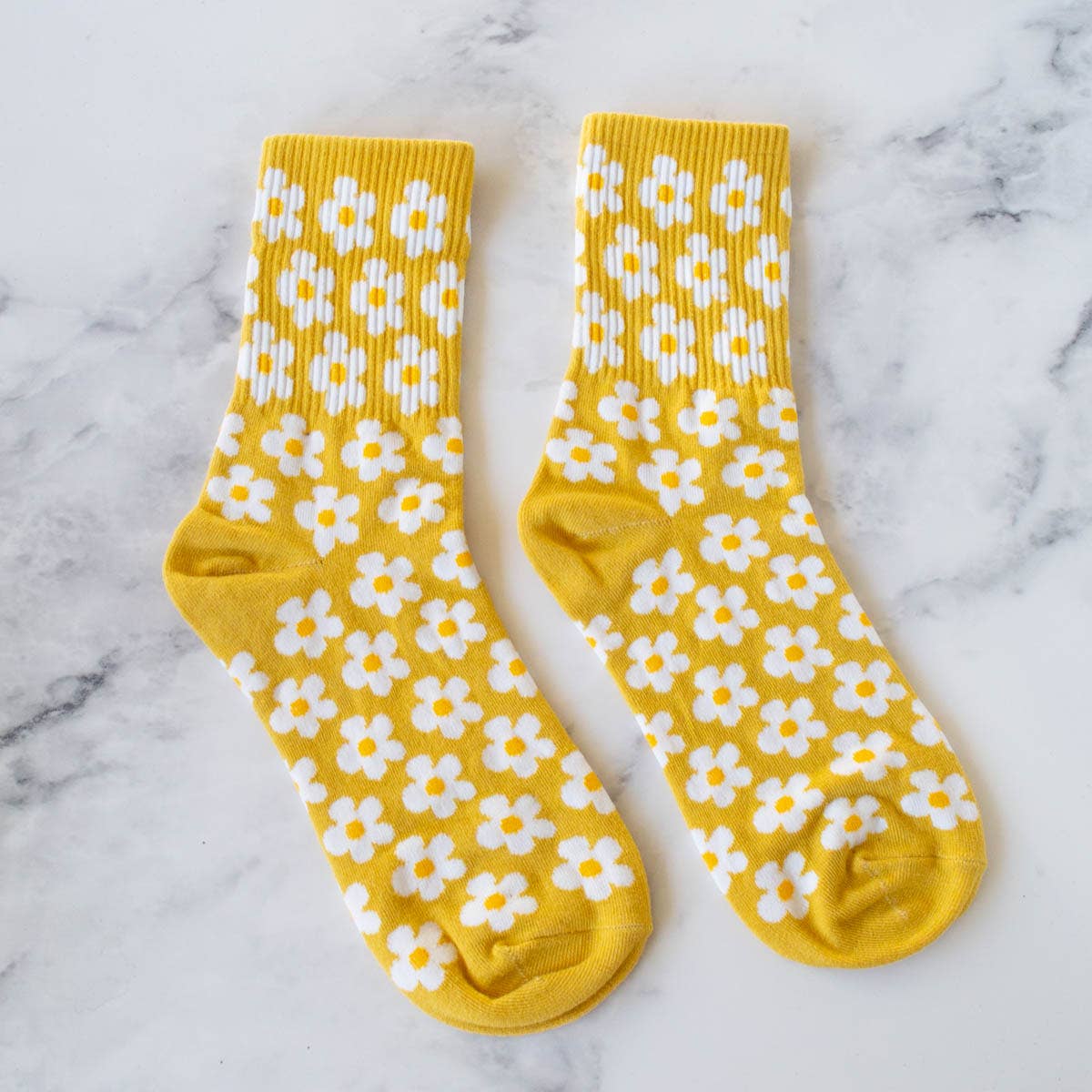 Full of Daisy Casual Socks: Rust