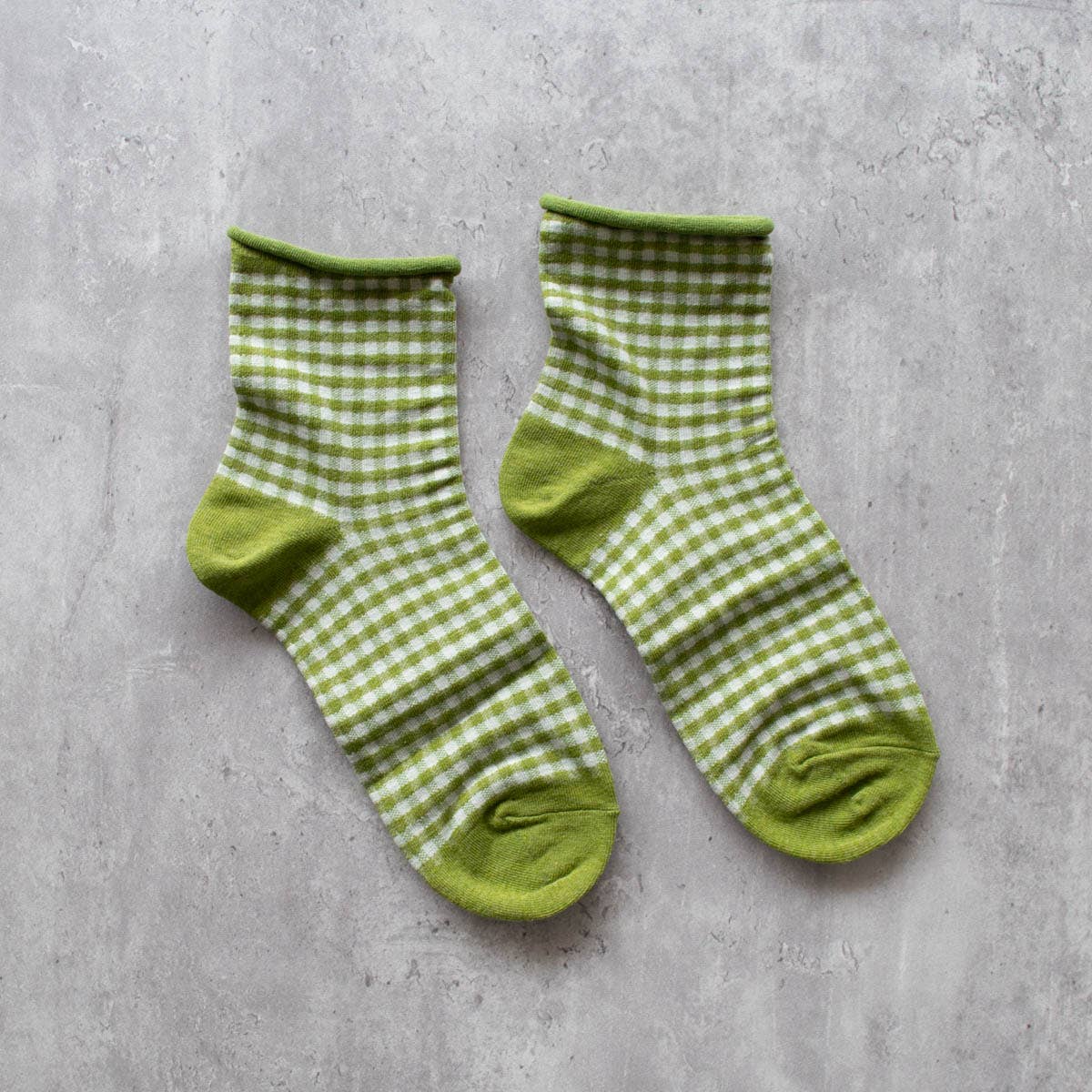 Picnic Mid Crew Socks: Oatmeal Red