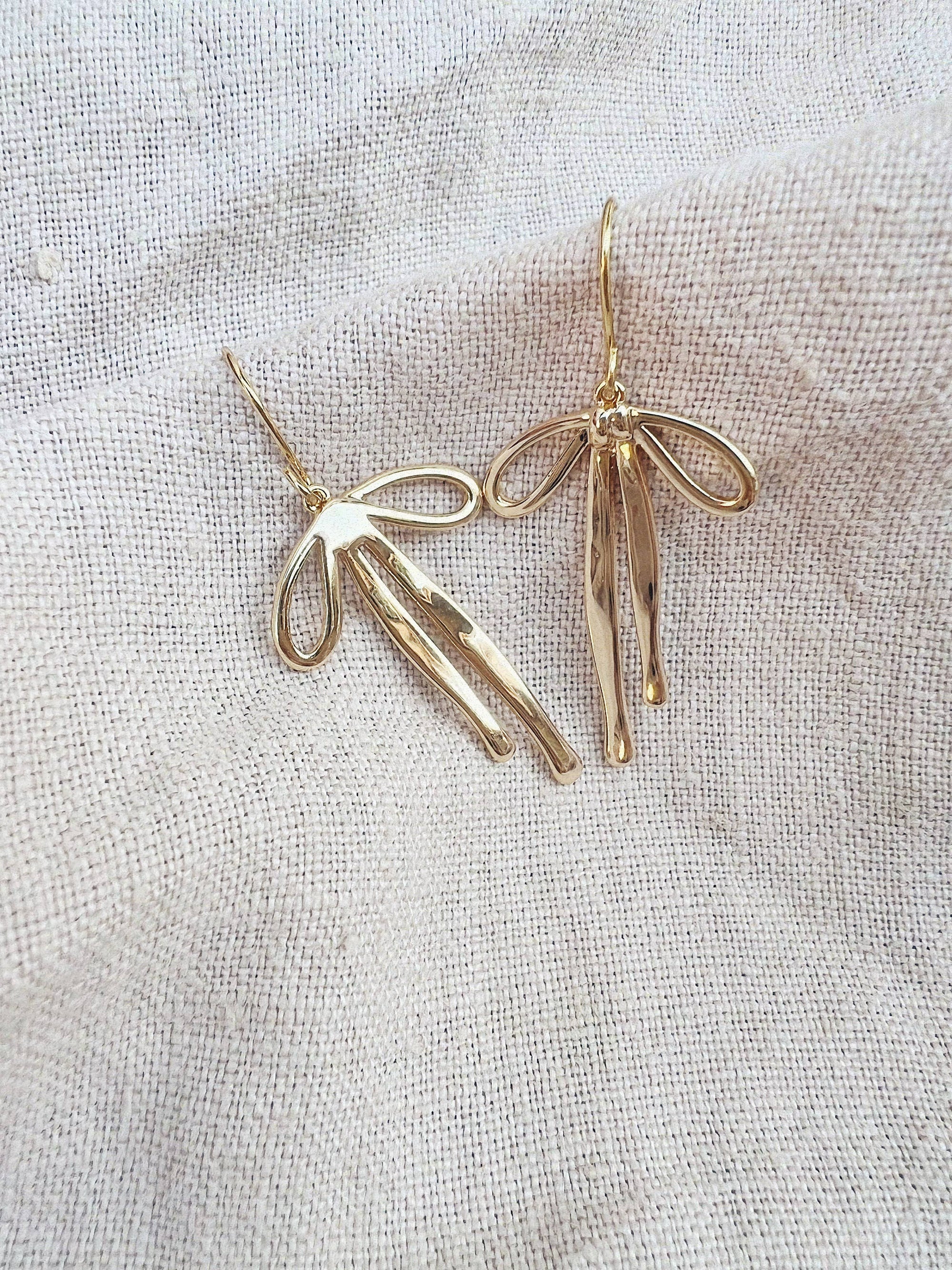 Bow Dangle Earrings 