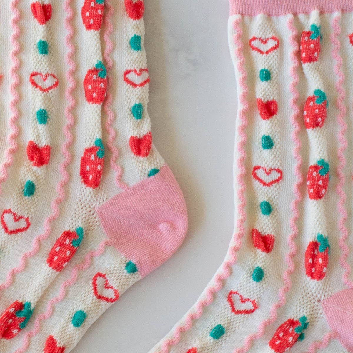 Retro Strawberry Casual Socks: Blue/Strawberry