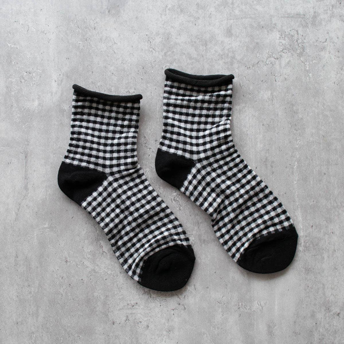 Picnic Mid Crew Socks: Oatmeal Red