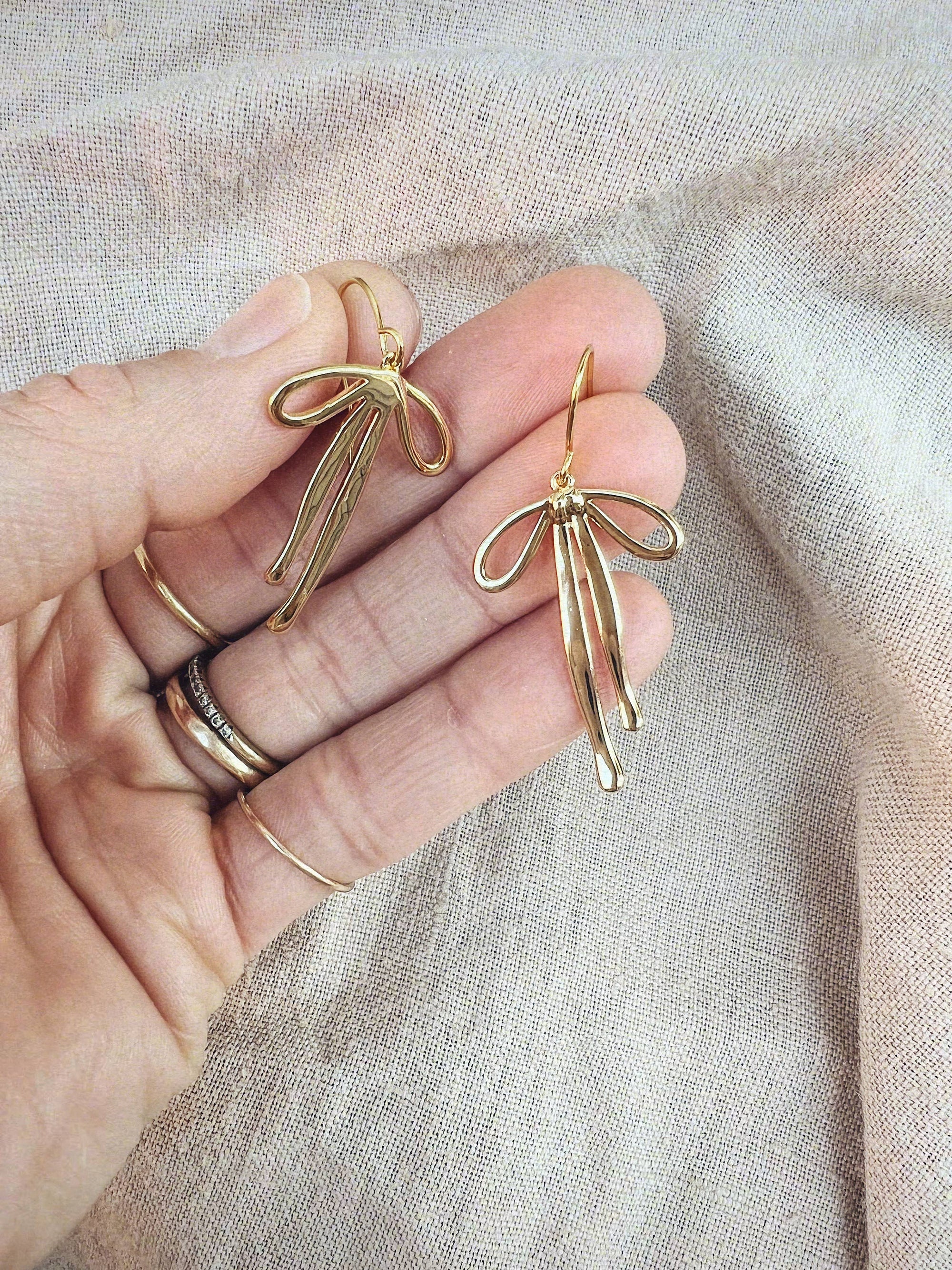 Bow Dangle Earrings 