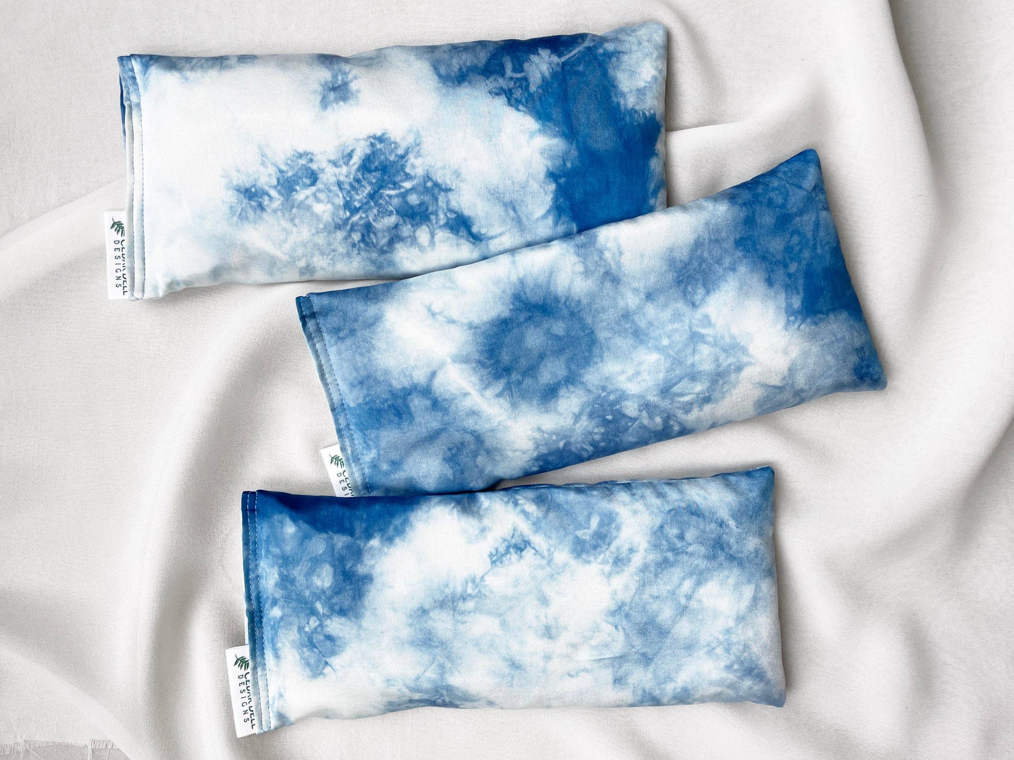 Naturally Dyed Silk Eye Pillow with Organic Filling: Multicolor Speckes